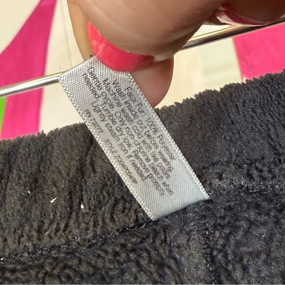 SO Black Faux Fur Shorts, Glitzy. Size Large. In excellent condition! - Picture 5 of 5